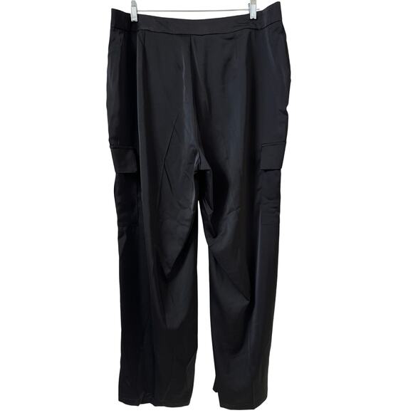 NWT Blue Sol Relaxed Fit, Size 14 Black Silky Cargo Pants, Pockets, Flat Front - Picture 2 of 5